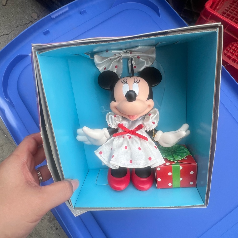 1998 Vintage Minnie Mouse Ornament